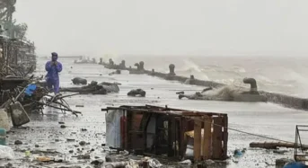 Un supertifón azota Filipinas y miles de personas son evacuadas